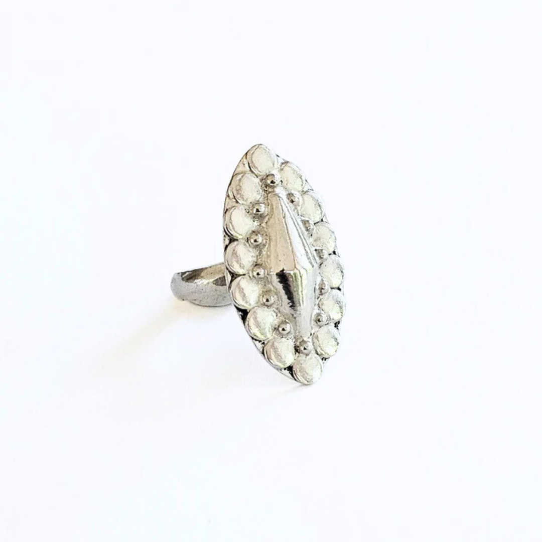 Sterling Silver Ring - Sz 7.5