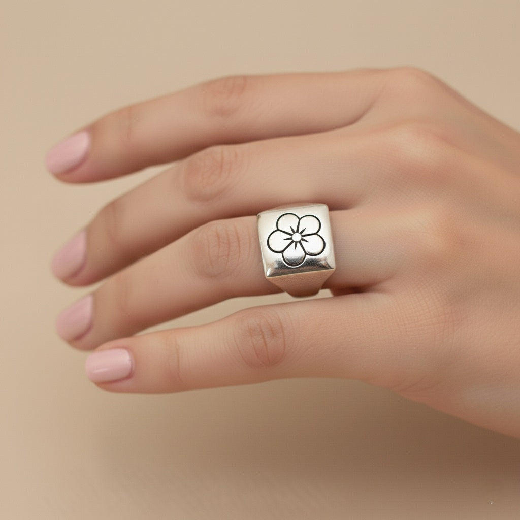 Flower Power Sterling Silver Ring - Sz 7.25 - Free Spirited Charm