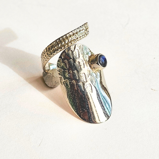 Sterling Silver Nail Ring with Labradorite Gemstone