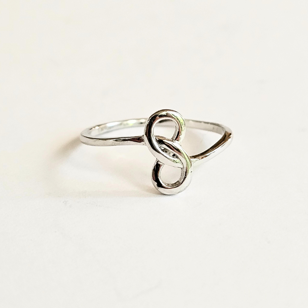 Sterling Silver Infinity Ring - Sz 8