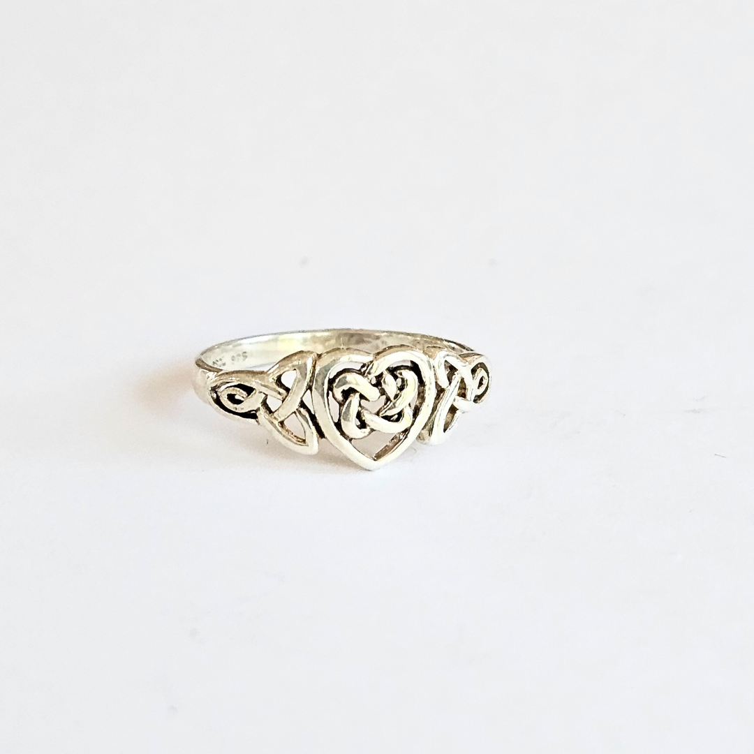 Celtic Trinity Heart Ring - Size 8