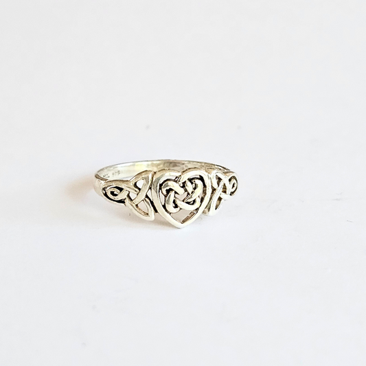 Celtic Trinity Heart Ring - Size 8