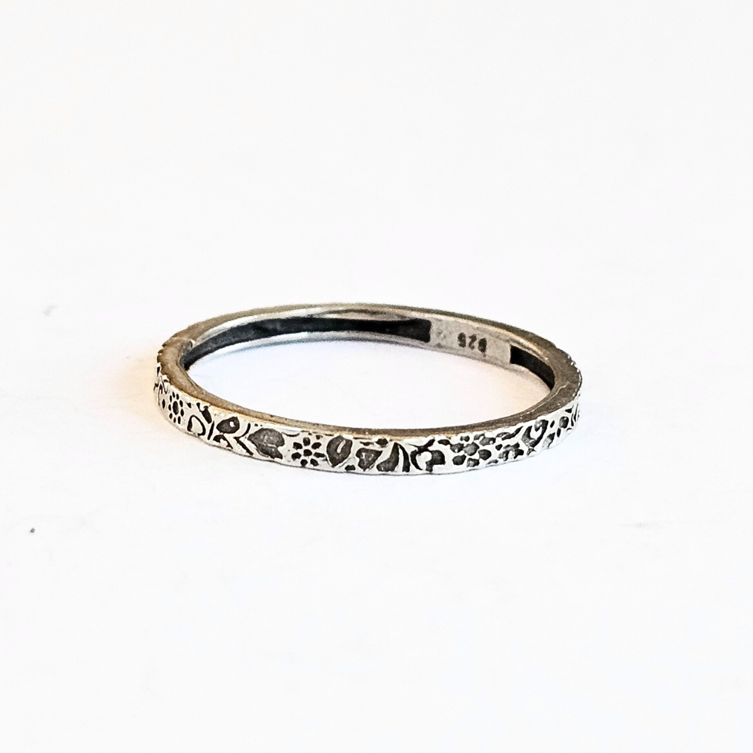 Sterling Silver Band - Sz 7, 8