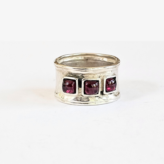 Garnet 3 Stone Wide Band Ring - Sz 7