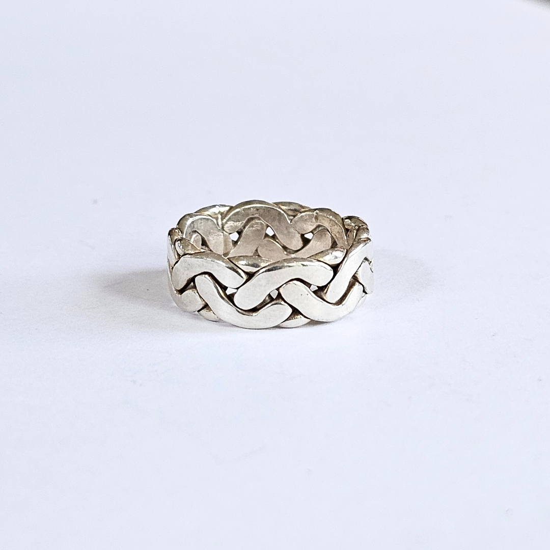 Celtic Knot Sterling Silver Ring - Sz 9