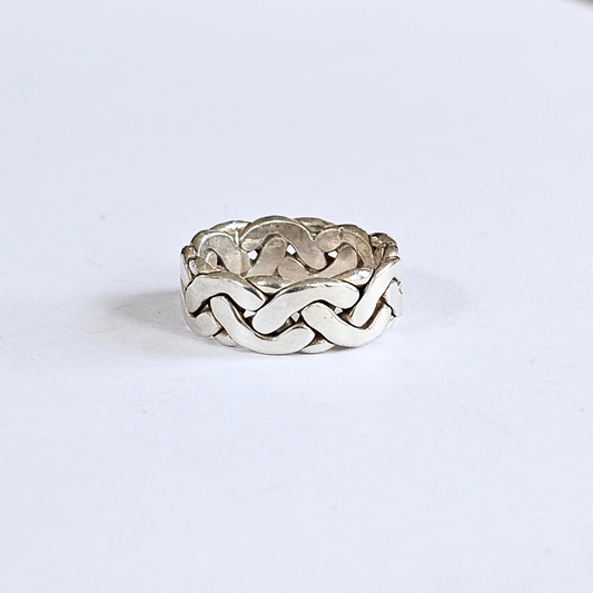 Celtic Knot Sterling Silver Ring - Sz 9