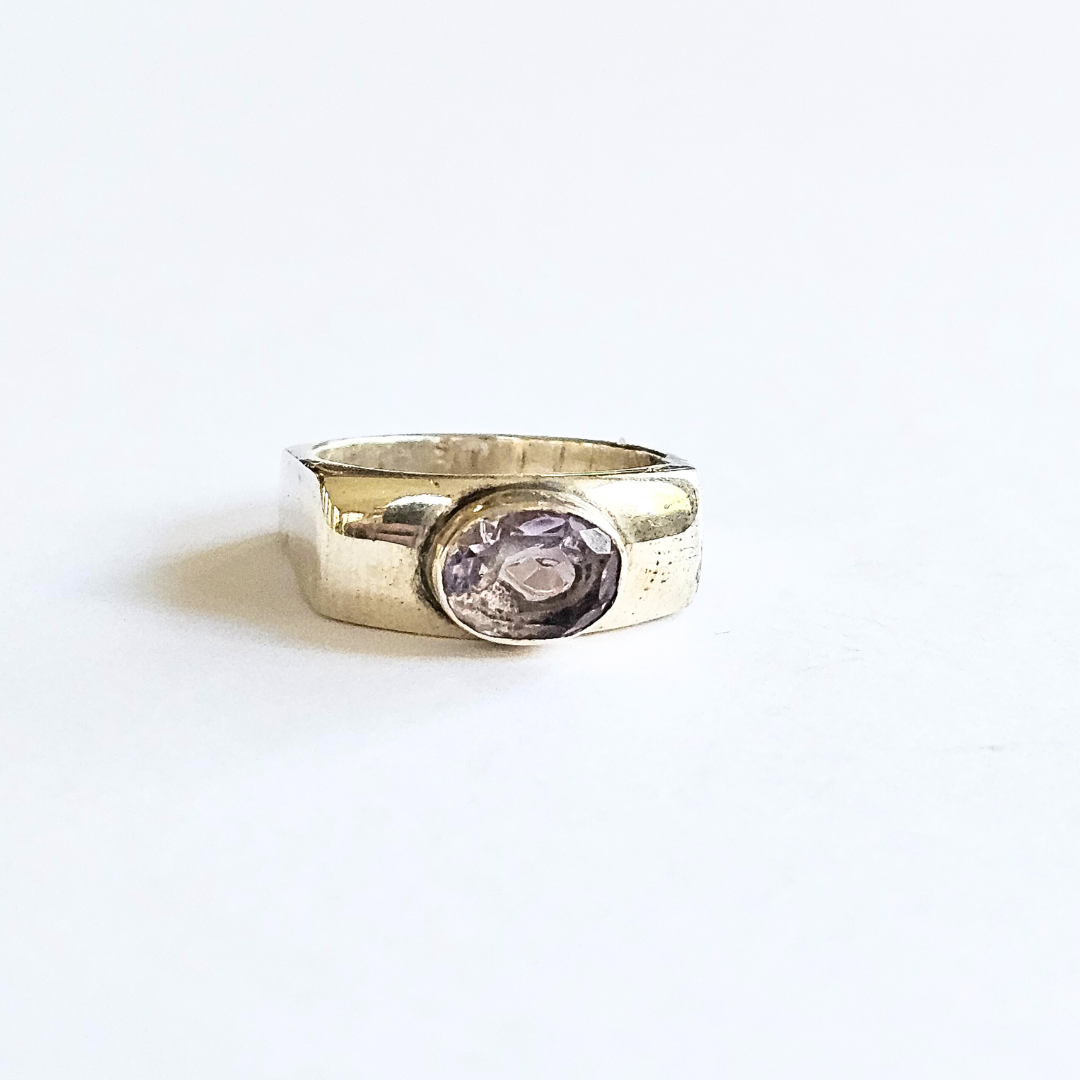 Lilac Amethyst Oval Ring - Sz 8