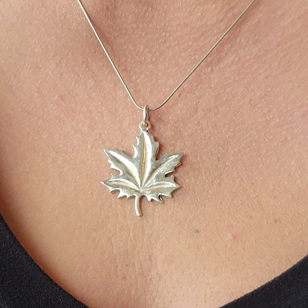 Silver Maple Leaf Pendant